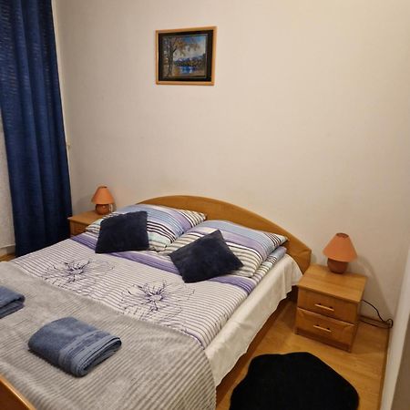 Zajazd Lesny Tuszyn Esterno foto