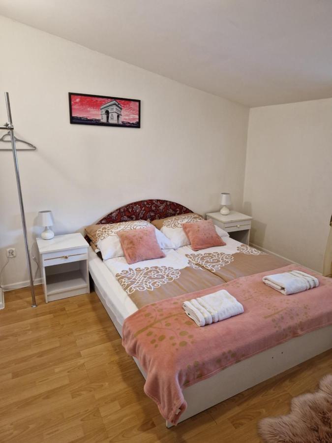 Zajazd Lesny Tuszyn Esterno foto