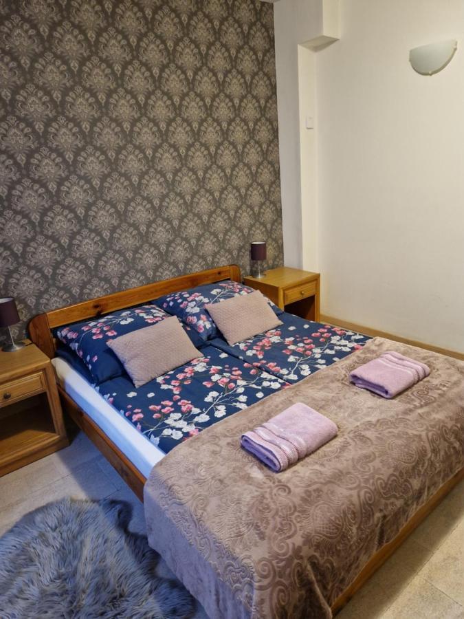 Zajazd Lesny Tuszyn Esterno foto