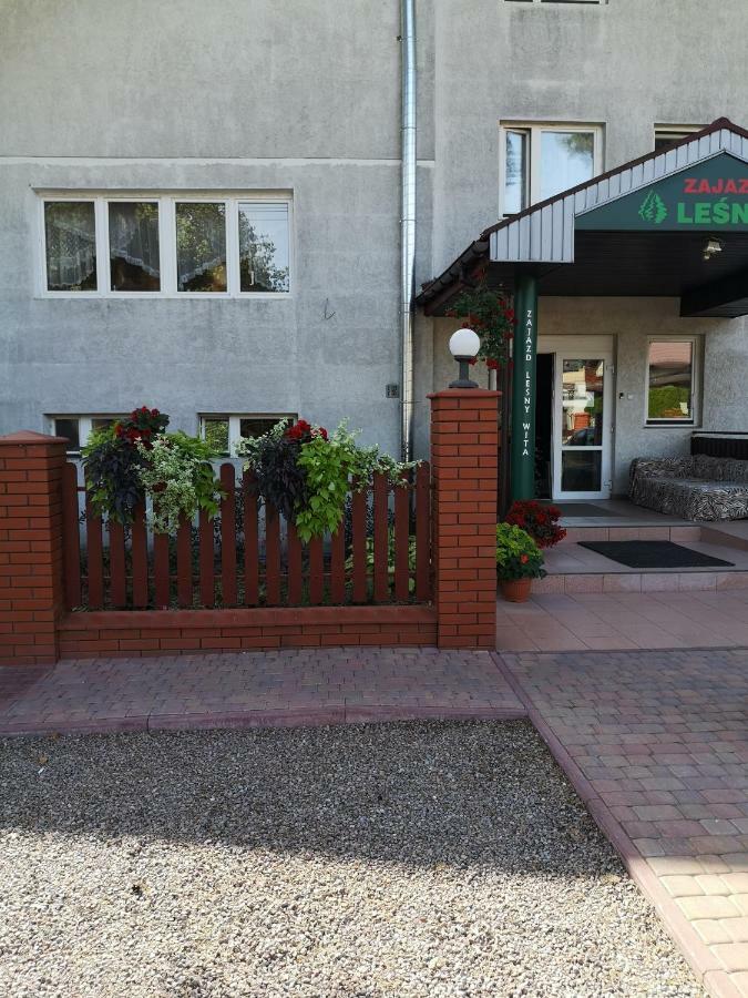 Zajazd Lesny Tuszyn Esterno foto