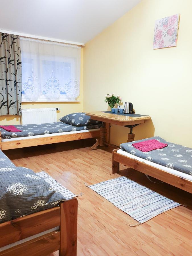 Zajazd Lesny Tuszyn Esterno foto